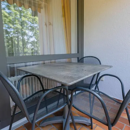 Ferienwohnpark Zwei-zimmer-apartment 49 34 * Immenstaad am Bodensee